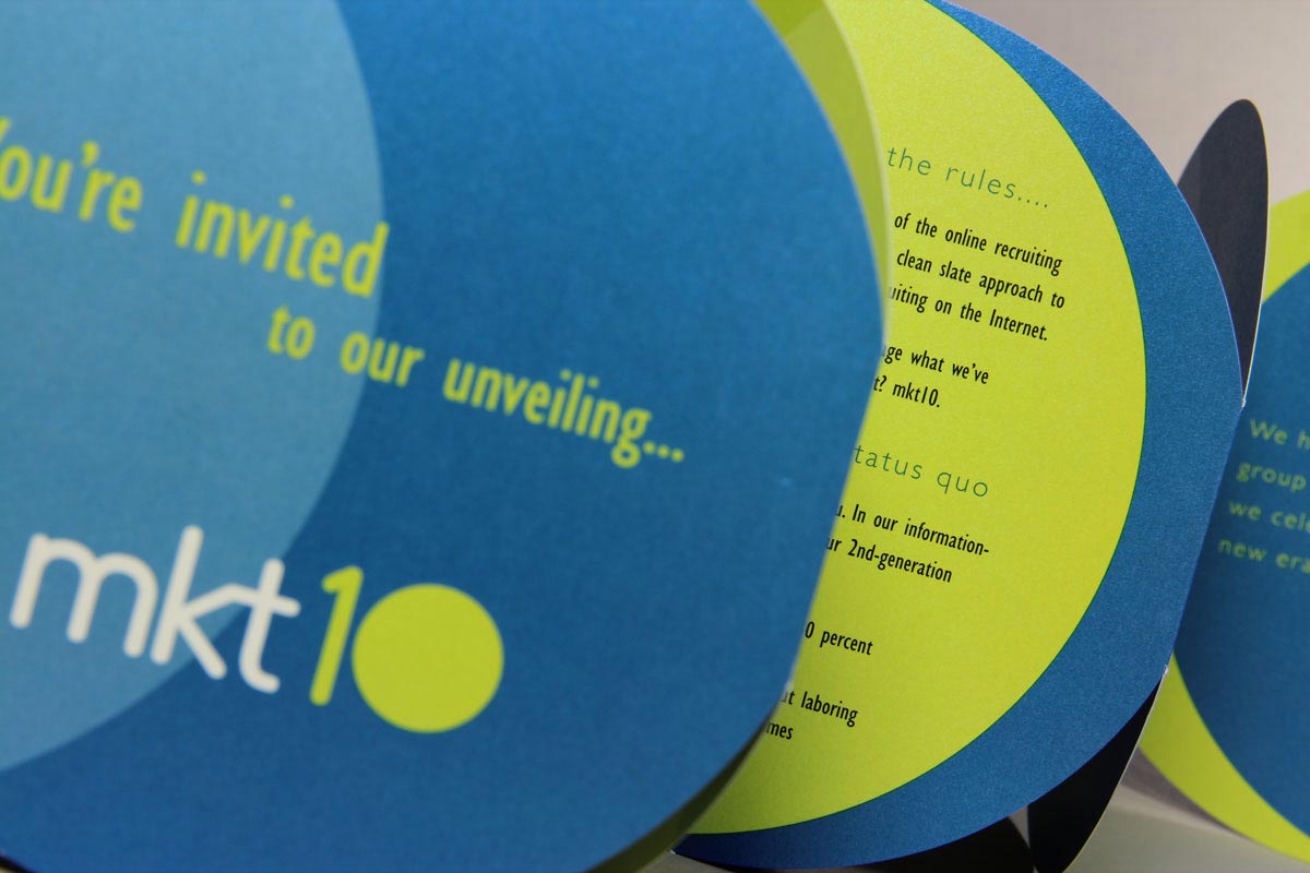 MKT10 - Trifold Invitation Die Cut into the shape of a circle
